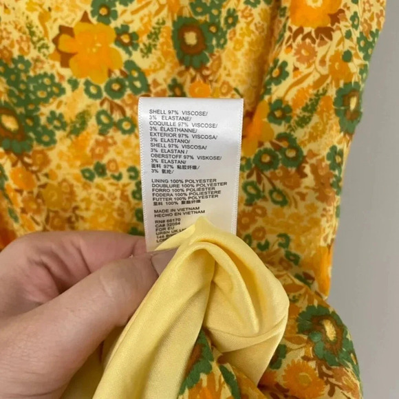 Urban Outfitters Yellow Floral Ruched Bodycon Mini Dress Size Large - Picture 4 of 6